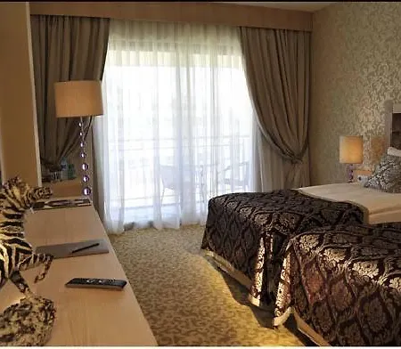 Amara Luxury Resort And Villas-3